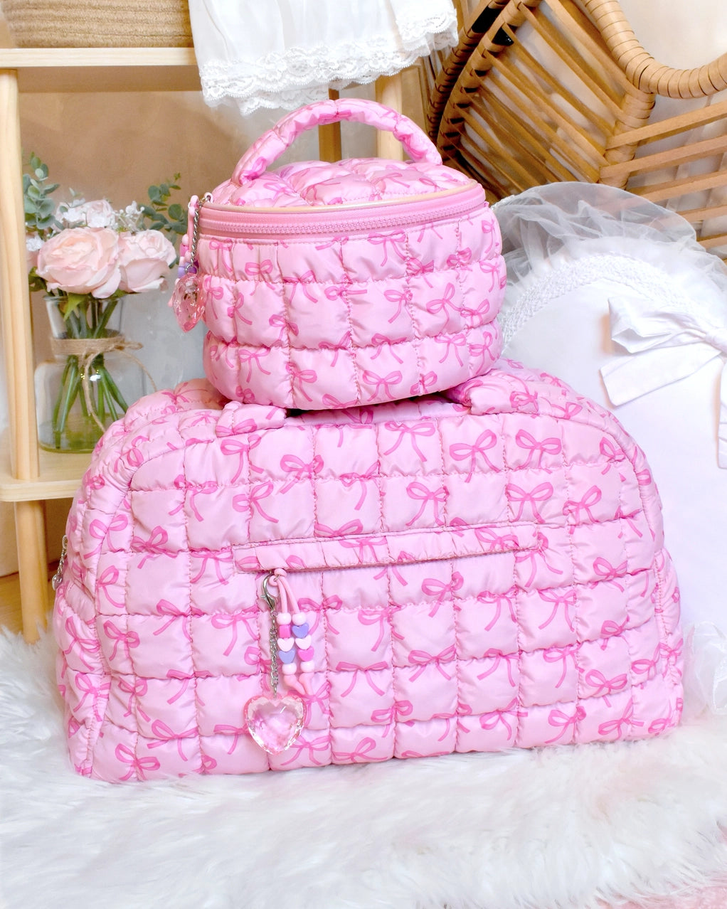 Bow Print Quilted Scrunchies Round Glam Bag