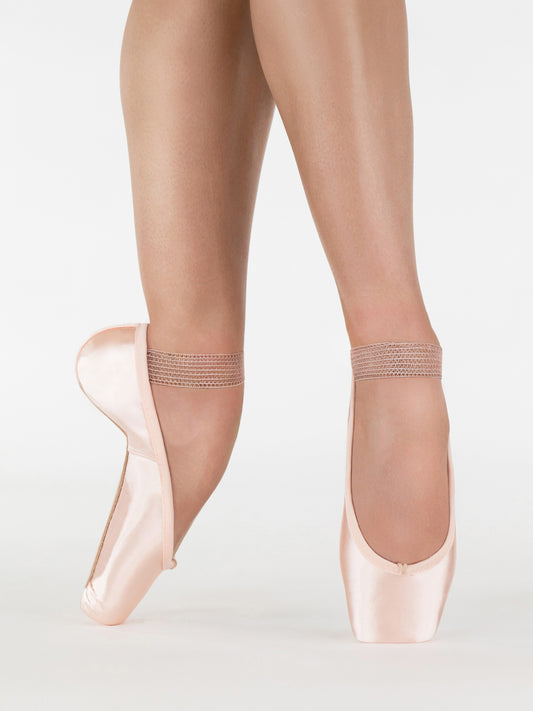 Signet Pointe Shoe (Light Shank)